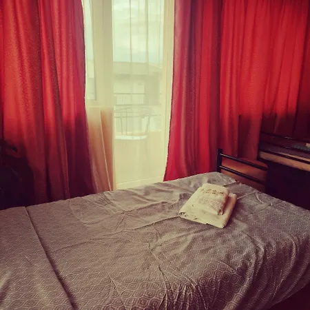 Family Or Friends Hostel *