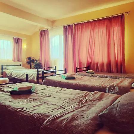 Family Or Friends Hostel Κλουζ-Ναπόκα