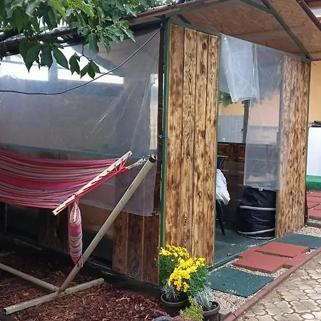 Family Or Friends Hostel Κλουζ-Ναπόκα